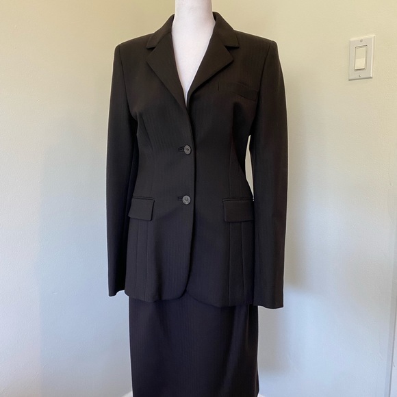 Vintage Prada! Purchased at Prada in Milan. Excellent condition. - Picture 2 of 6